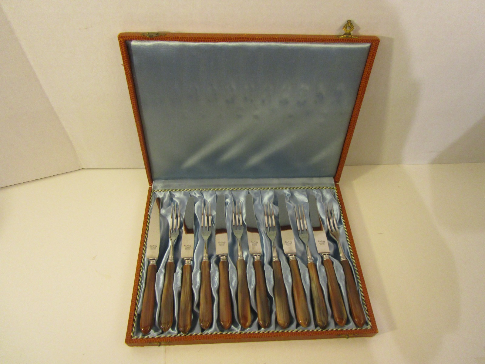 DEFECTIVE other see details VTG Soligen Germany Bone Handle Stainless F G3D DEFECTIVE other see details VTG Soligen Germany Bone Handle Stainless F G3D