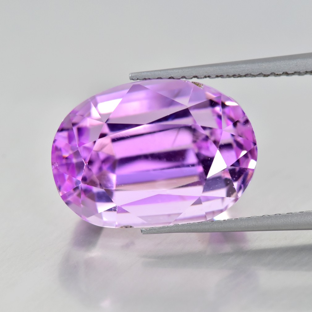12.50Ct Oval_Mesmerizing Natural Pink Kunzite _Afghanistan