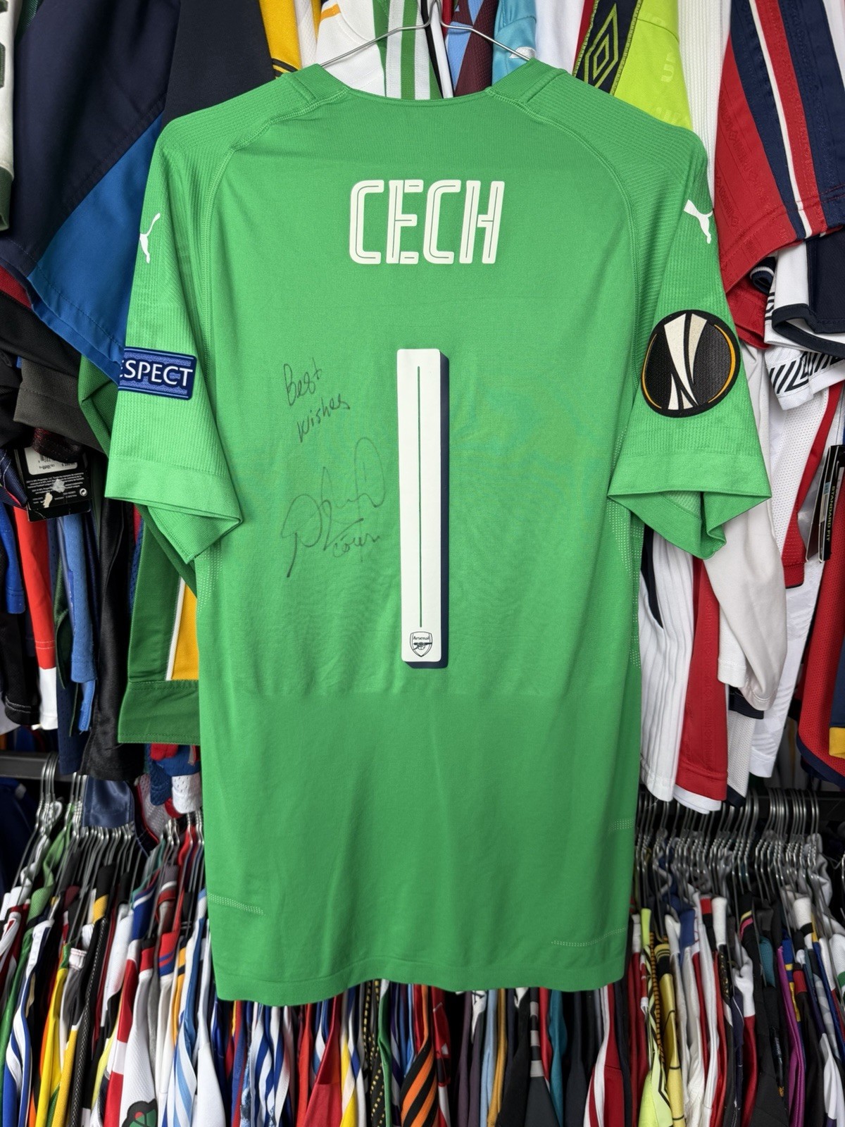 ARSENAL LONDON ENGLAND MATCH WORN GOALKEEPER FOOTBALL SHIRT JERSEY PUMA #1 CECH ARSENAL LONDON ENGLAND MATCH WORN GOALKEEPER FOOTBALL SHIRT JERSEY PUMA #1 CECH