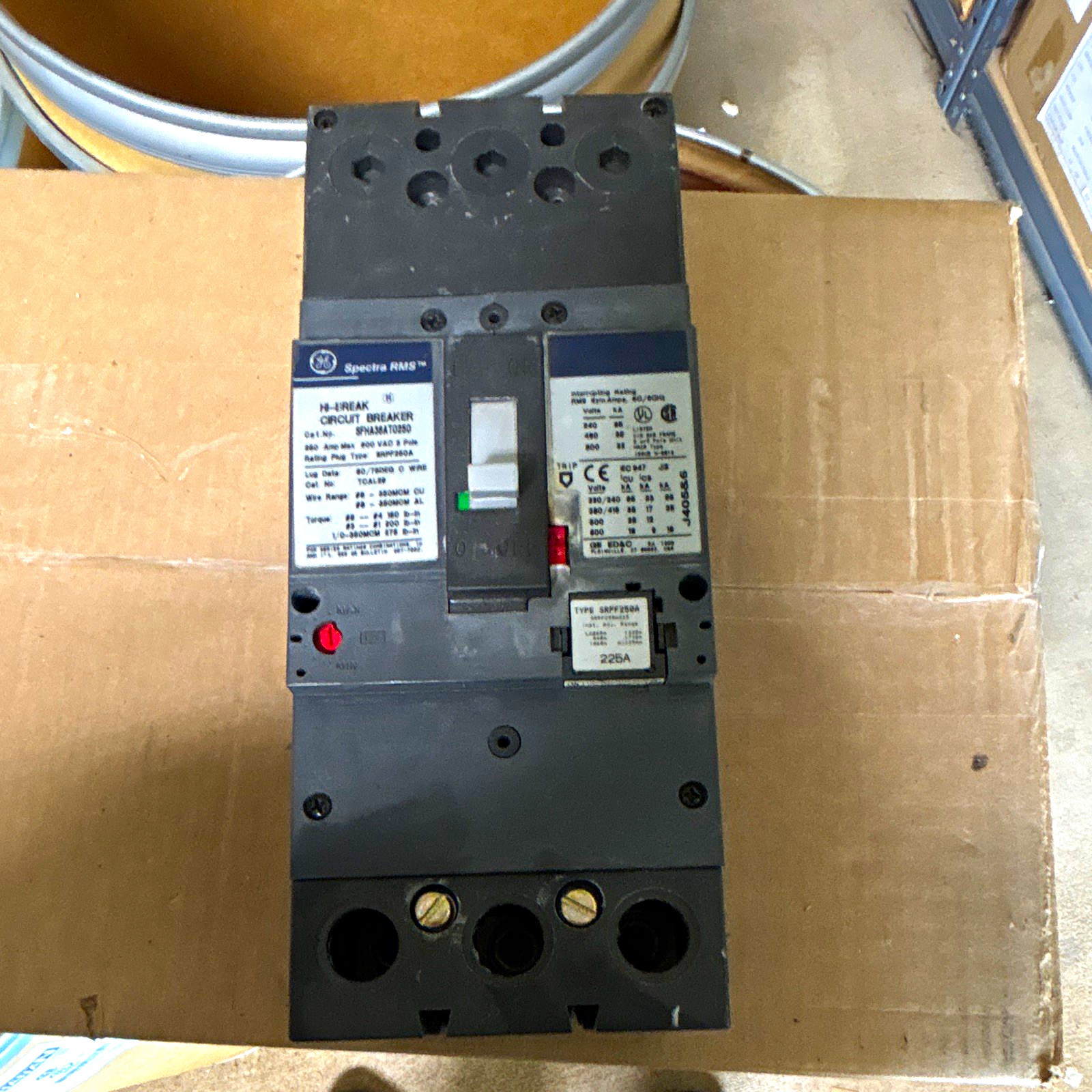 GE Spectra RMS SFHA36AT0250 3P 250A 600VAC AC Circuit Breaker GE Spectra RMS SFHA36AT0250 3P 250A 600VAC AC Circuit Breaker