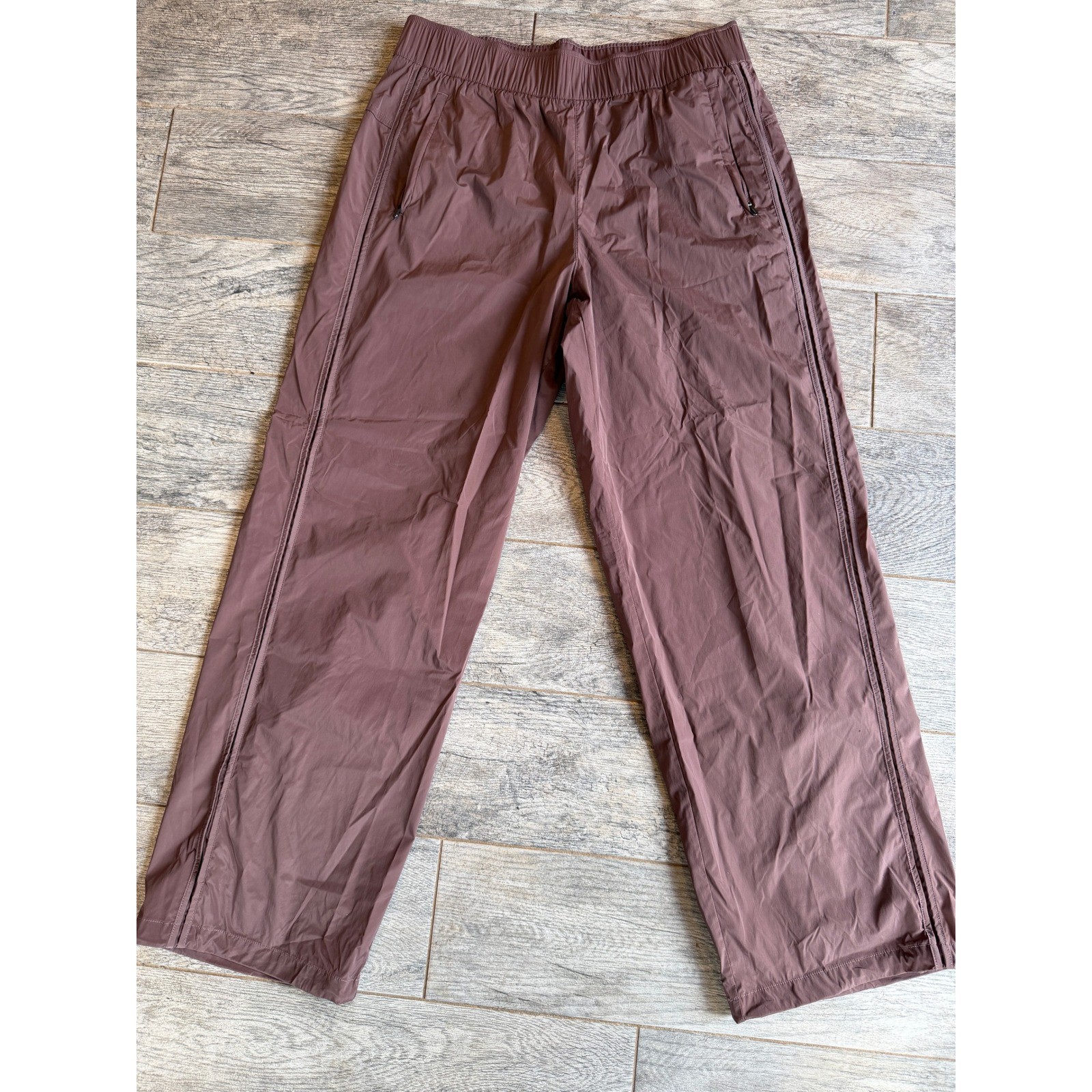 Athleta Trekkie North Jogger Pants Womens Medium 305514 Zip Pockets Stretch