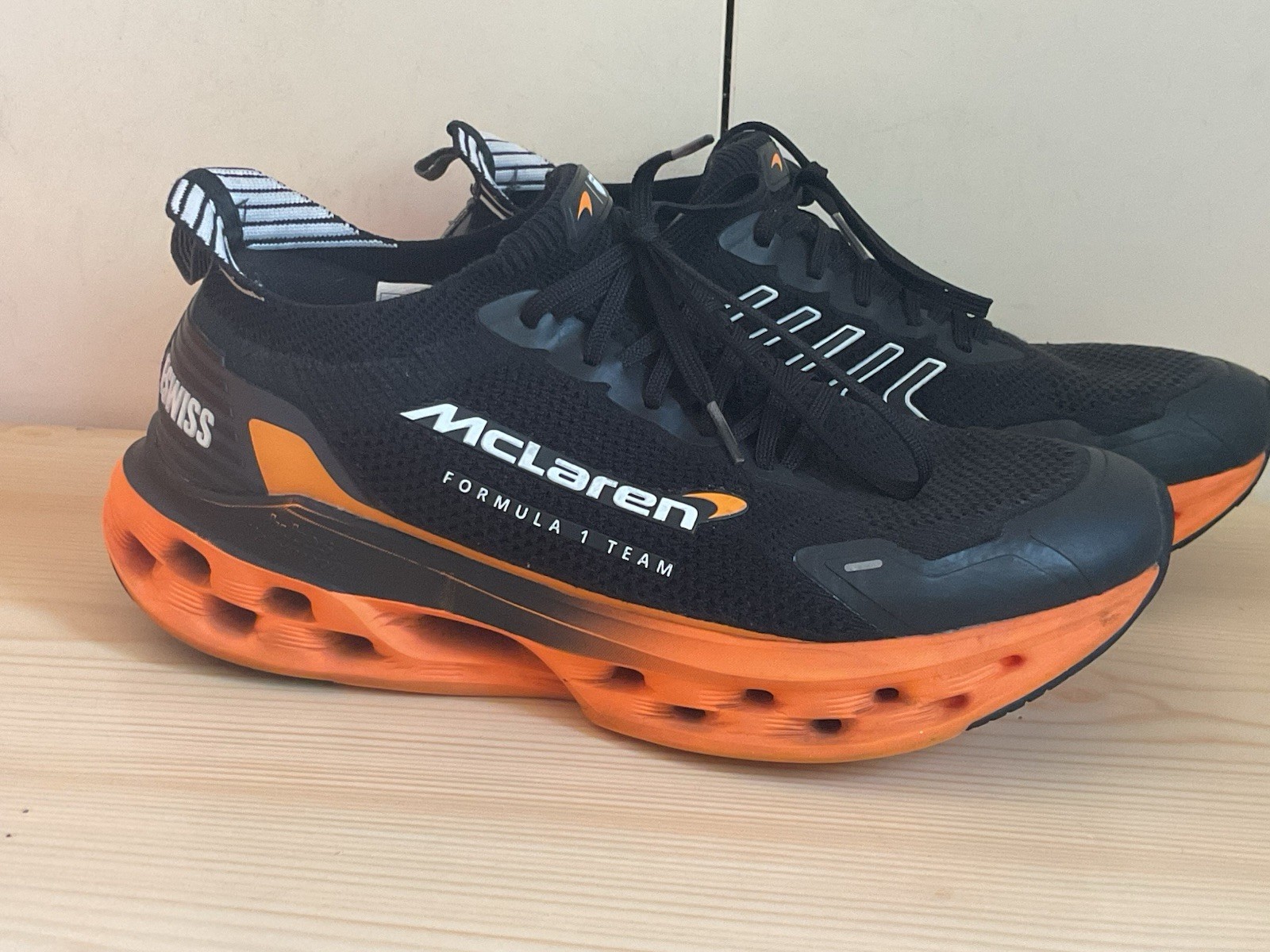 K-Swiss x McLaren Racing Impulse Tubes Lite Running Shoes Sneaker Sz 9.5 Gym Tri