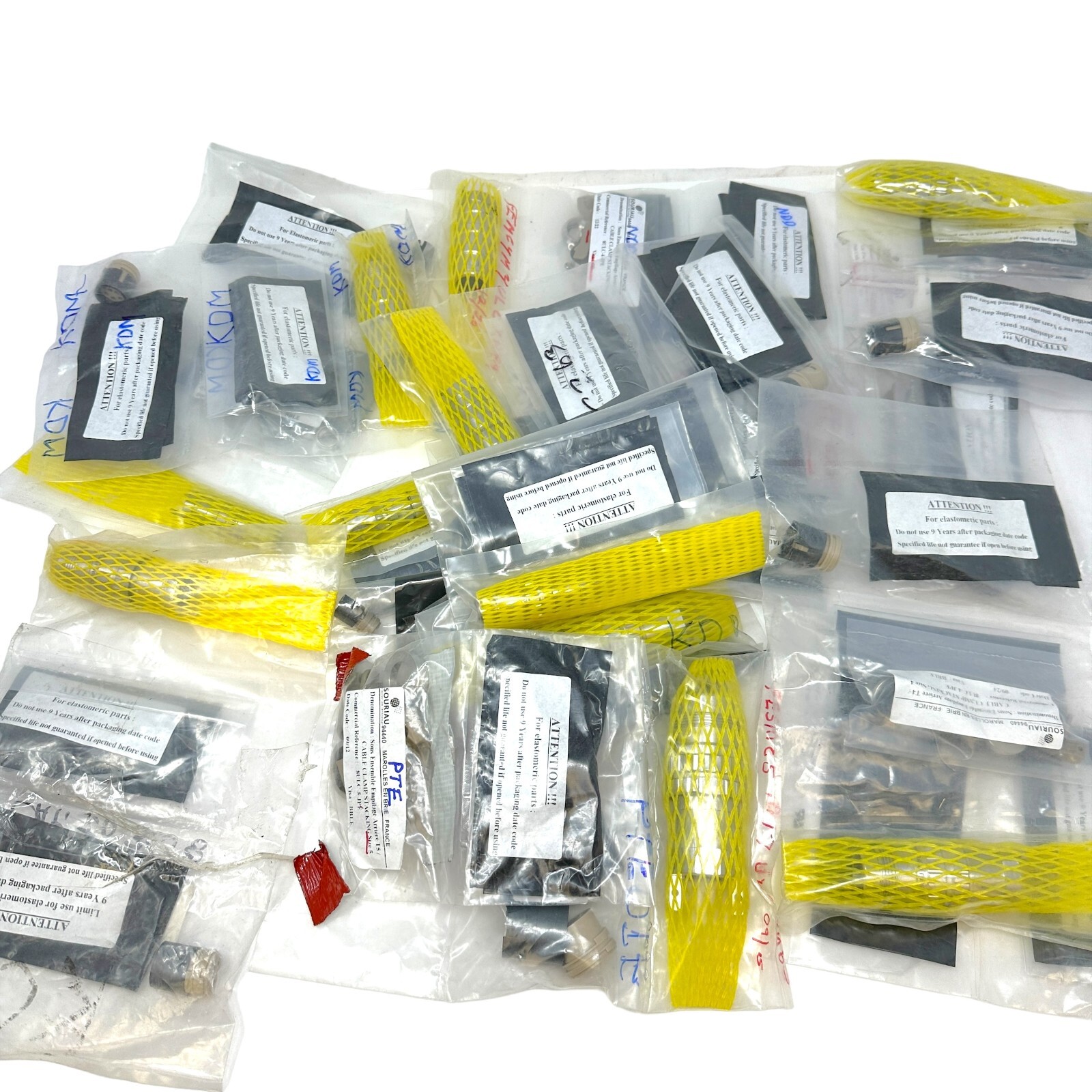Pack of Souriau Electrical Connector Plug, Cable Clamp Stacking - Assorted Parts Pack of Souriau Electrical Connector Plug, Cable Clamp Stacking - Assorted Parts