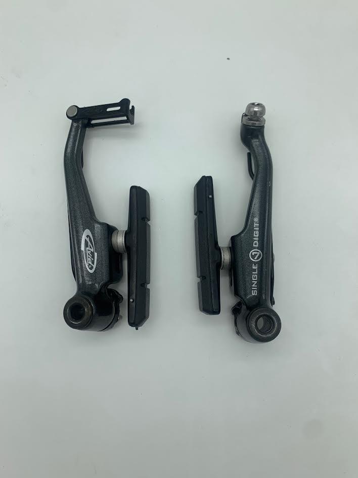 Avid single digit 7 V-brake caliper, MTB, Rim Brakes, Retro. Black, single Avid single digit 7 V-brake caliper, MTB, Rim Brakes, Retro. Black, single