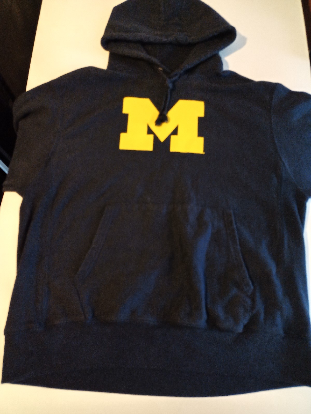 university of michigan vintage hoodie Size L Champion Reverse Weave 