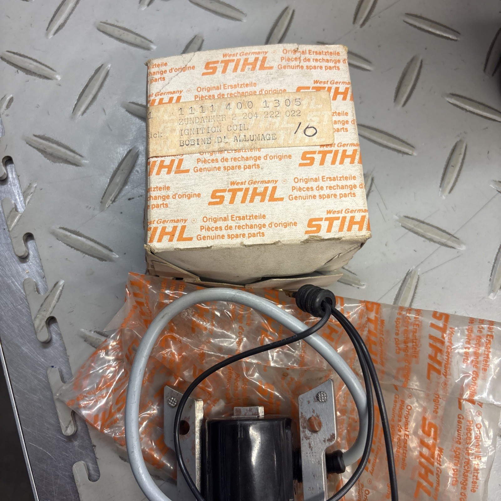 STIHL OEM Geniune Ignition Coil-ORIGINAL 1111 400 1305 1114001305 st20 STIHL OEM Geniune Ignition Coil-ORIGINAL 1111 400 1305 1114001305 st20