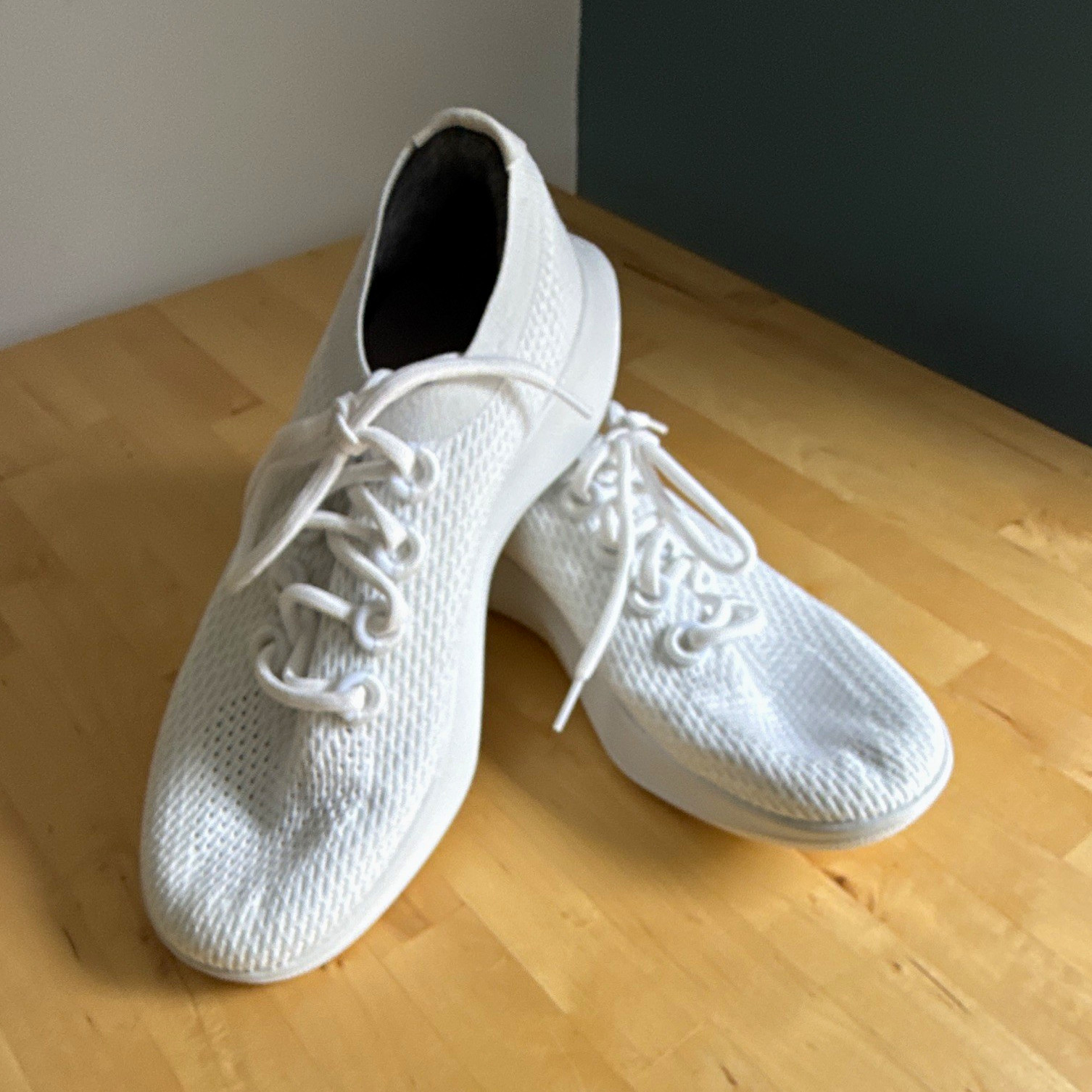 Allbirds Tree Dasher Women’s White Lace-Up Low Top Athletic Sneakers