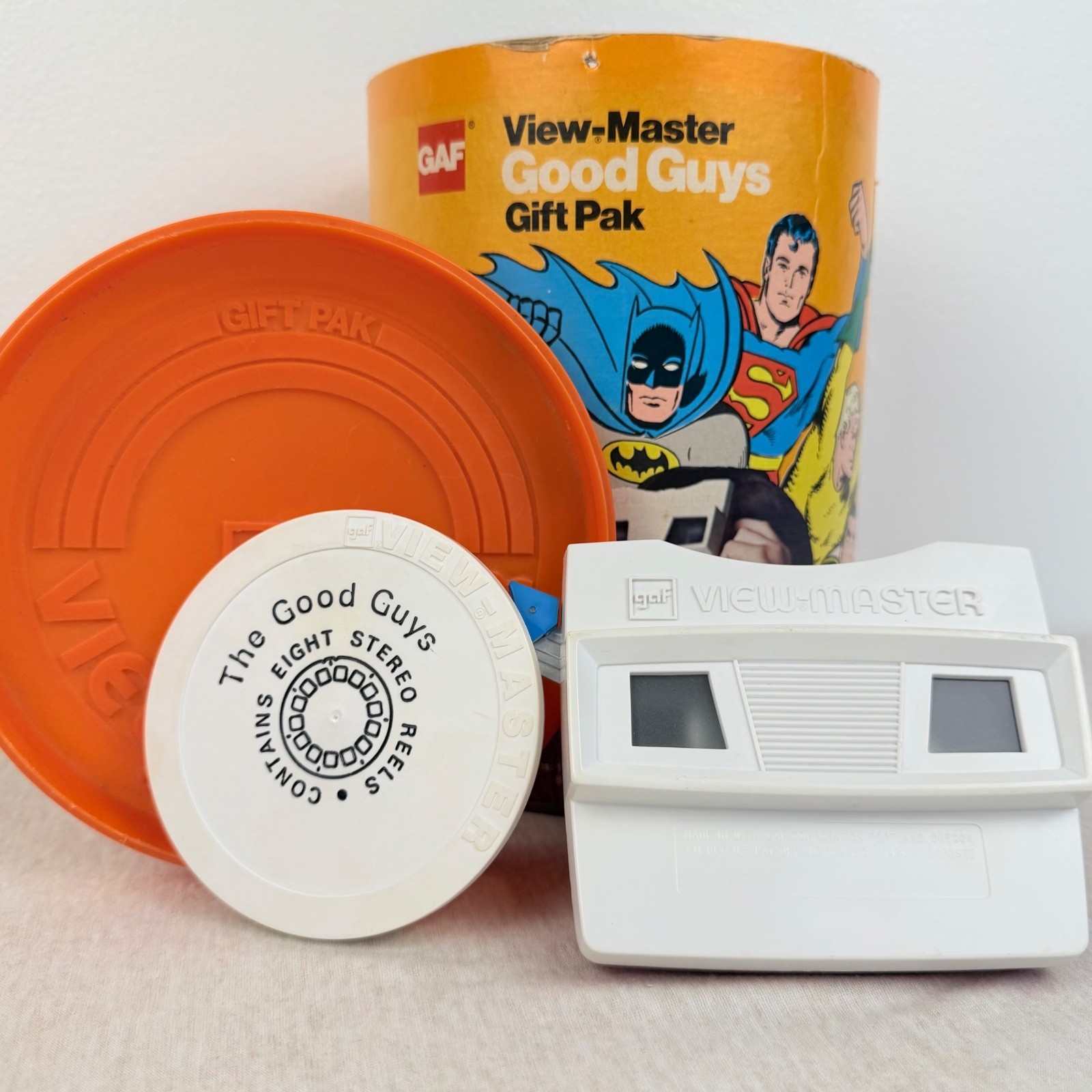 Vintage 1975 GAF View-Master Good Guys Gift Pak Complete 8 Reel DC Set