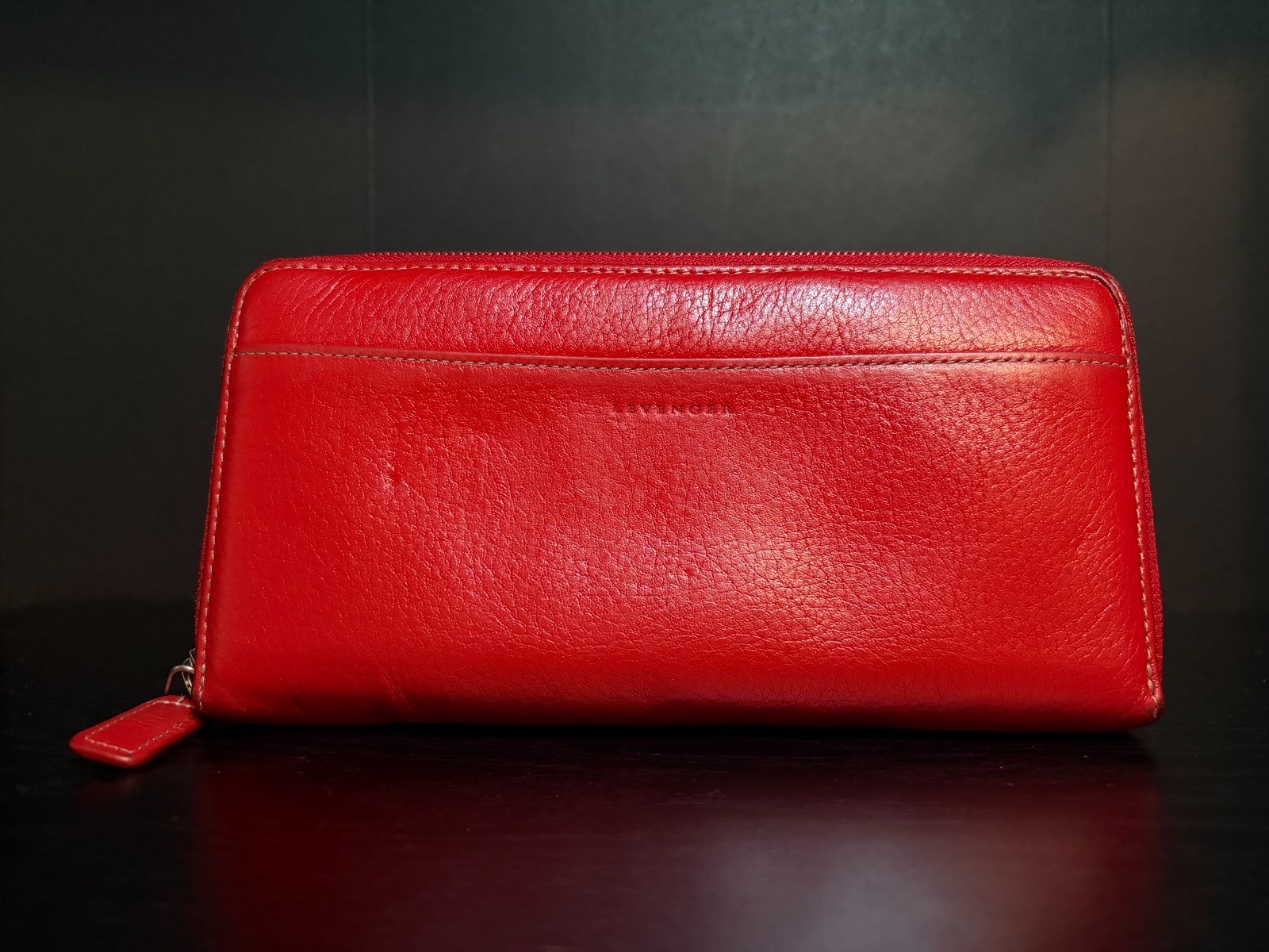 Levenger Red Pebbled Leather Zip-Around Wallet Organizer Card Case Pre-Owned