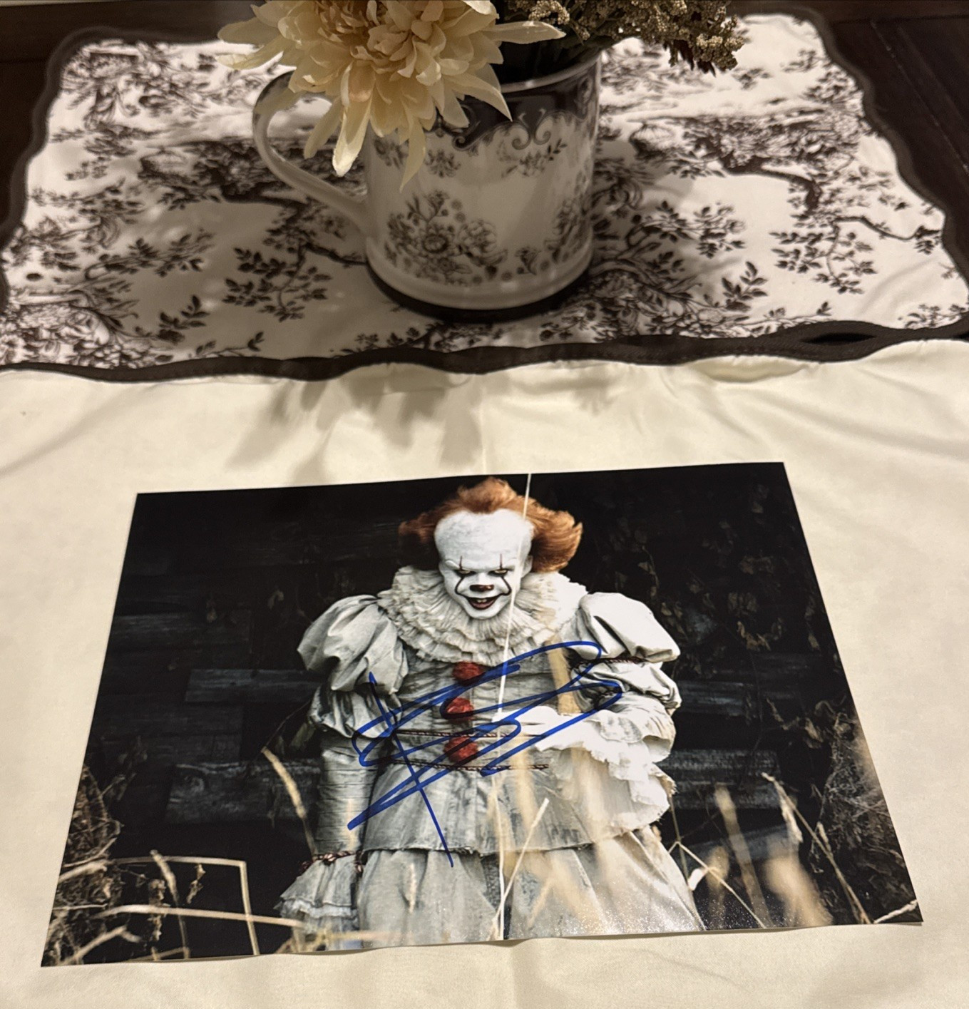 Bill Skarsgard Signed PENNYWISE: IT 8x10\
