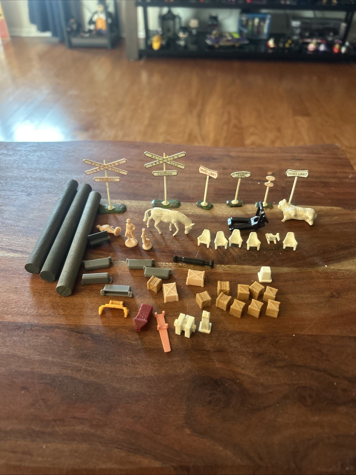 bachmann locomotives Extras Signs Animals Accessories