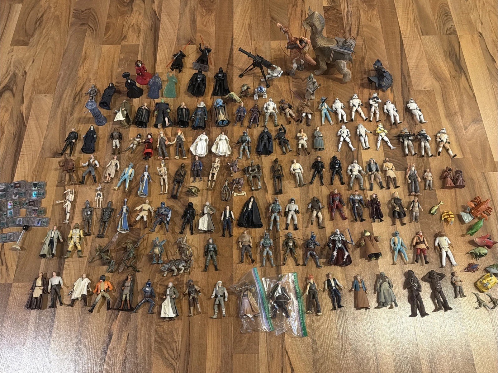 Huge Lot Star Wars Hasbro Action Figure Lot Of 145  Figures Weapons Accessories