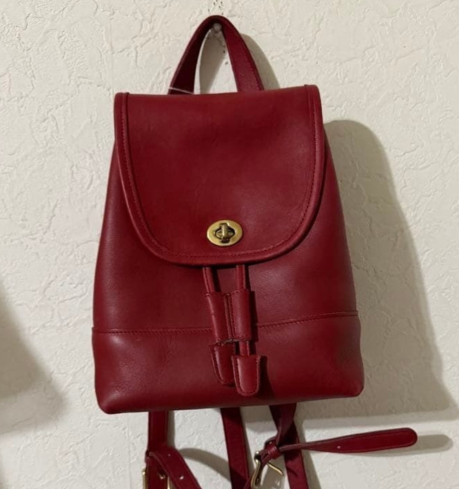 Vintage Coach 9960 Daypack Red GLOVE TANNED LEATHER Made in the USA 1996 Vintage Coach 9960 Daypack Red GLOVE TANNED LEATHER Made in the USA 1996