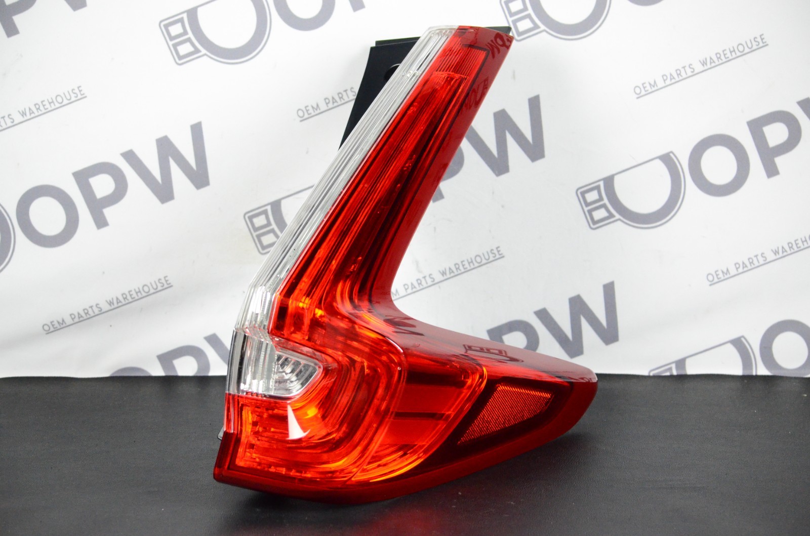Perfect 2017-2019 Honda CR-V LED Taillight Tail Lamp Right Passenger Side OEM Perfect 2017-2019 Honda CR-V LED Taillight Tail Lamp Right Passenger Side OEM