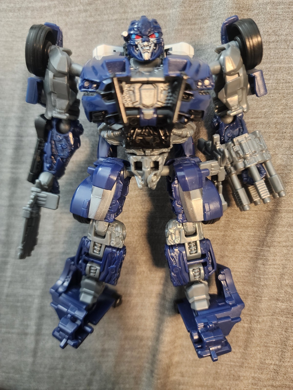 TRANSFORMERS STUDIO SERIES TLK BARRICADE (COMPLETE)