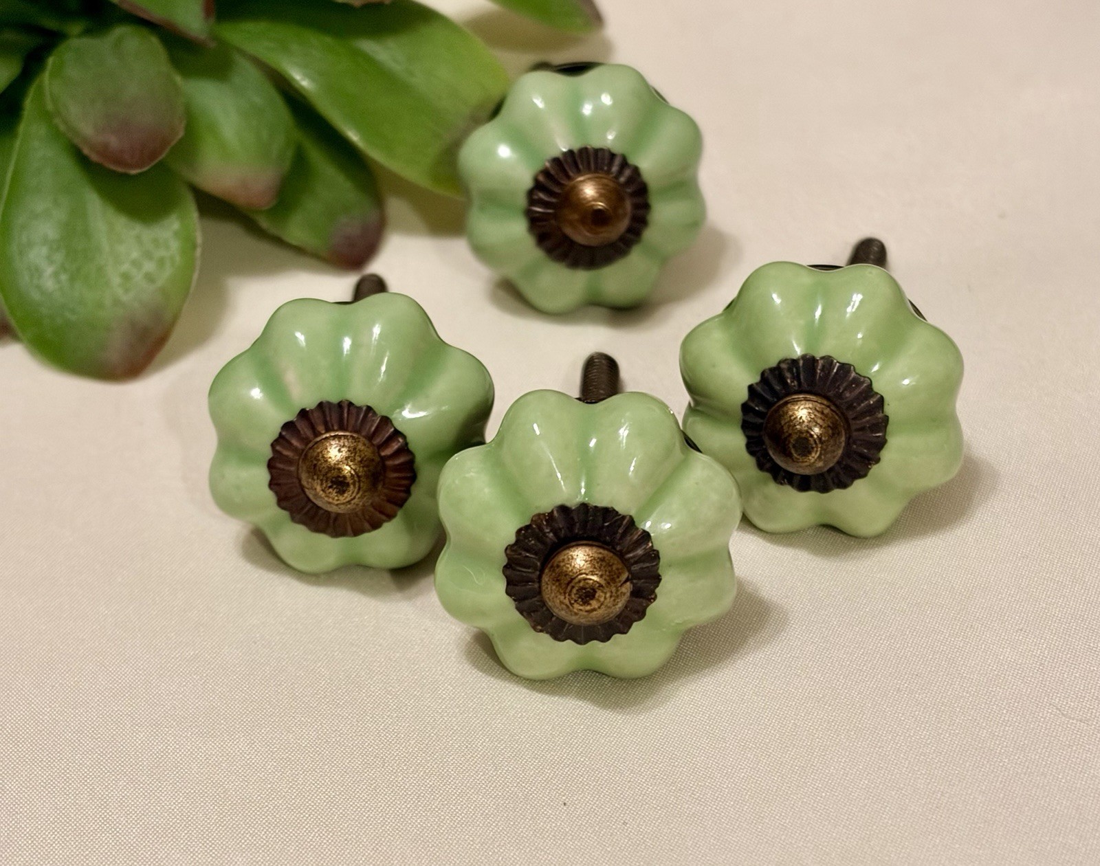 4 Antique Ceramic Drawer Pulls Green Flower Door Kitchen Cabinet Knob 4 Antique Ceramic Drawer Pulls Green Flower Door Kitchen Cabinet Knob