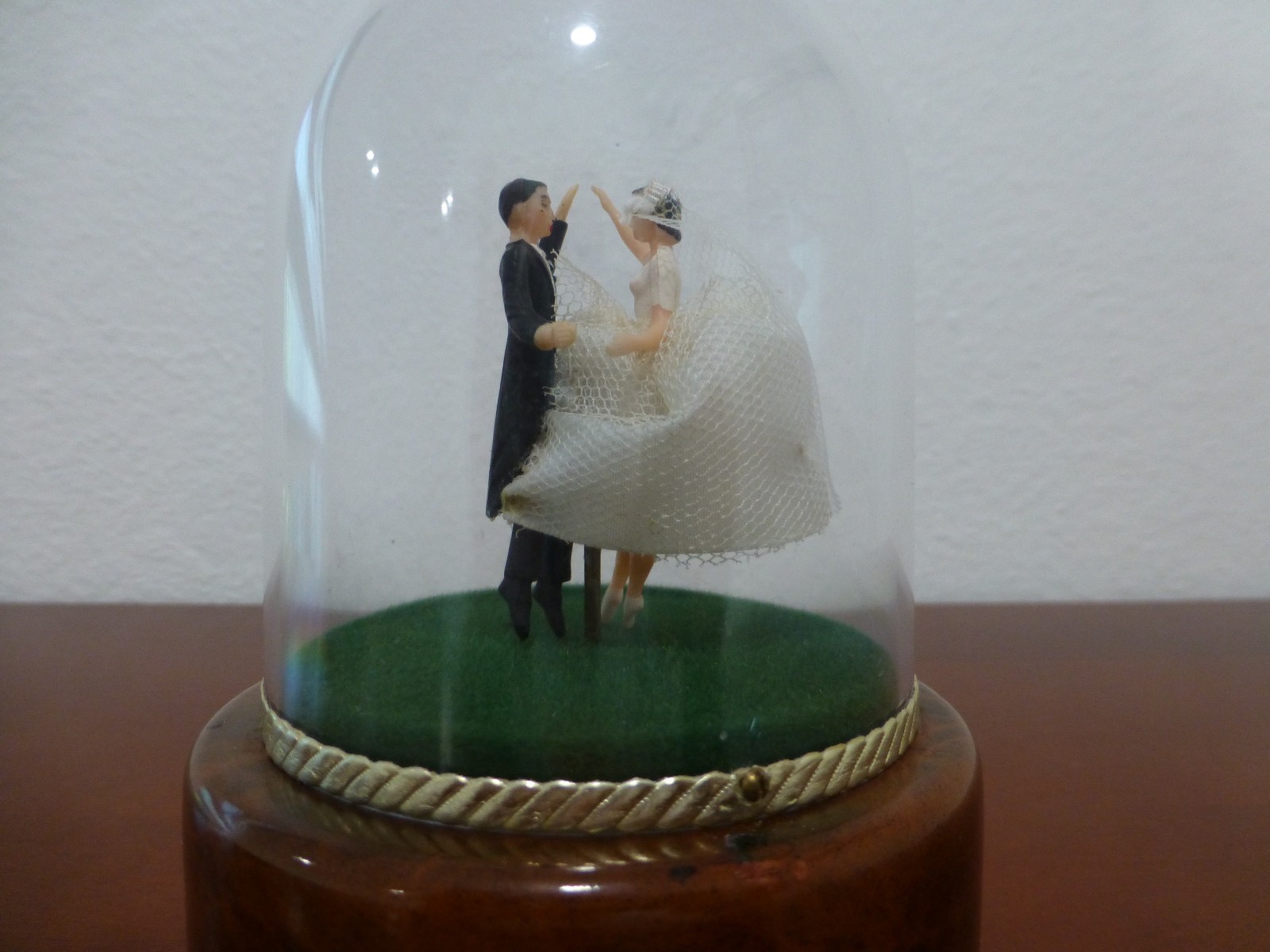 VINTAGE REUGE DANCING WEDDING COUPLE BALLERINA MUSIC BOX AUTOMATON