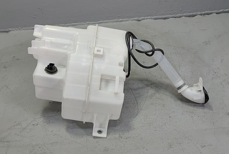 2018- 2025 Toyota Camry Avalon 2.5L Windshield Washer Fluid Reservoir Tank OEM