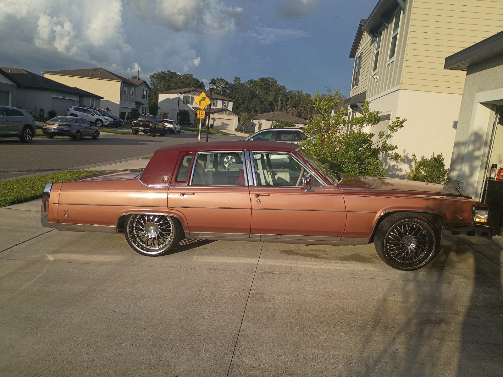 1990 Cadillac Brougham, Digital Dashboard,New Pipes,Music, Leather Seats Rungood