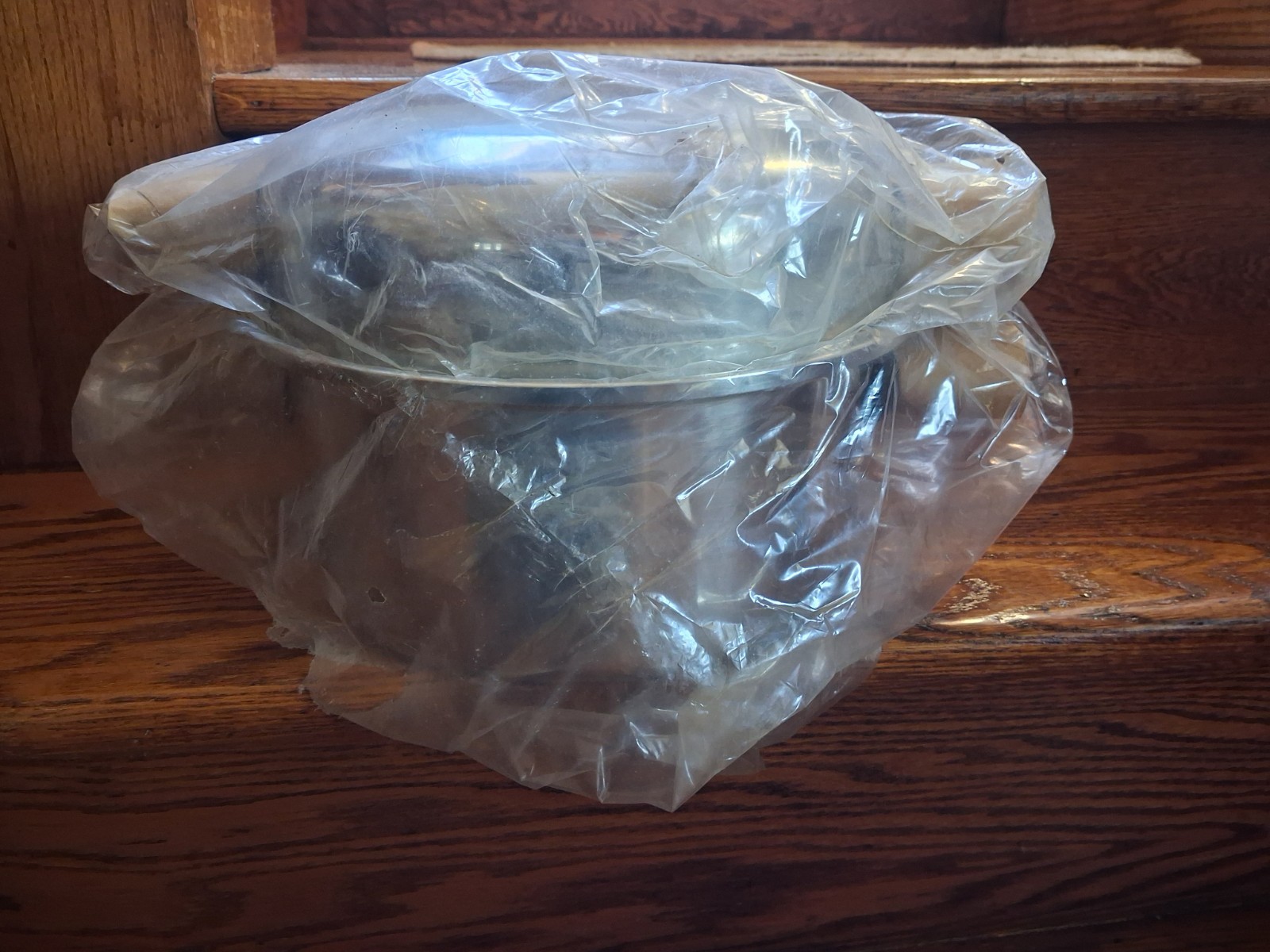 NEW Vtg Amway Queen 5 qt. Stock Pot w/Dome Lid 3-Ply 18/8 Stainless Steel USA NEW Vtg Amway Queen 5 qt. Stock Pot w/Dome Lid 3-Ply 18/8 Stainless Steel USA
