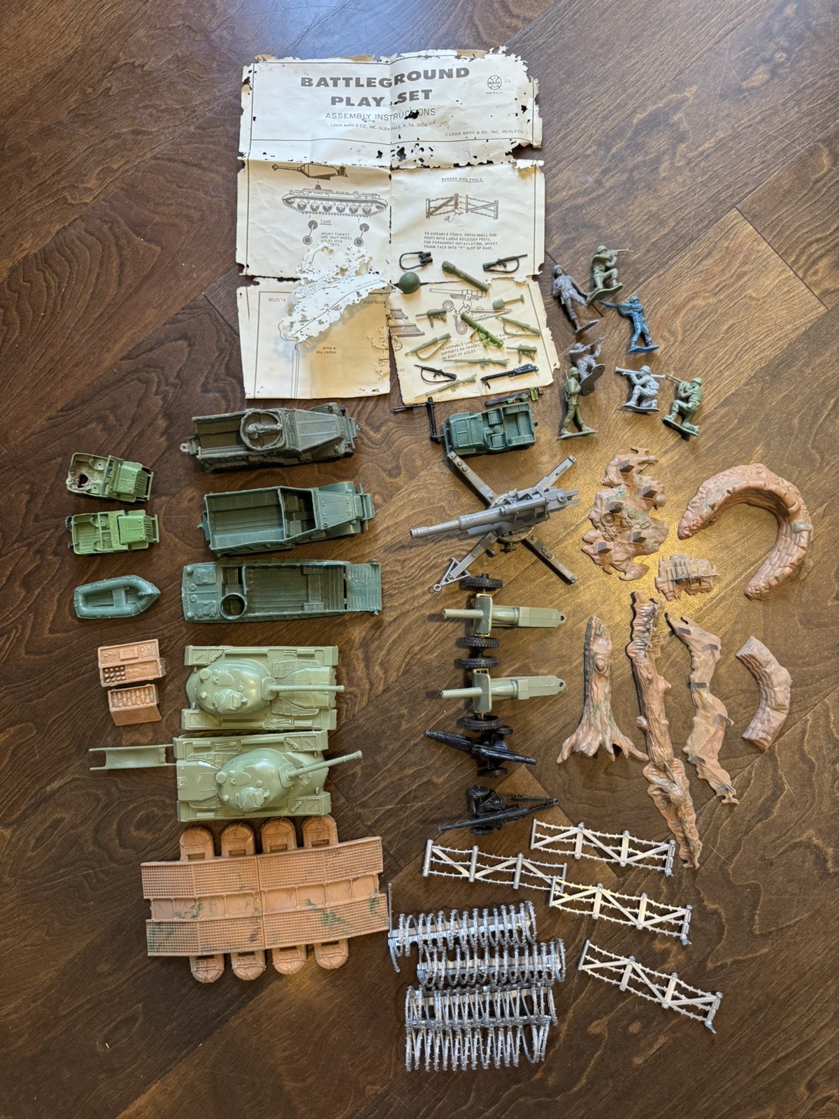 Vintage USA WWII MARX Battleground Playset - Vehicles - Parts - Weapons & Manual