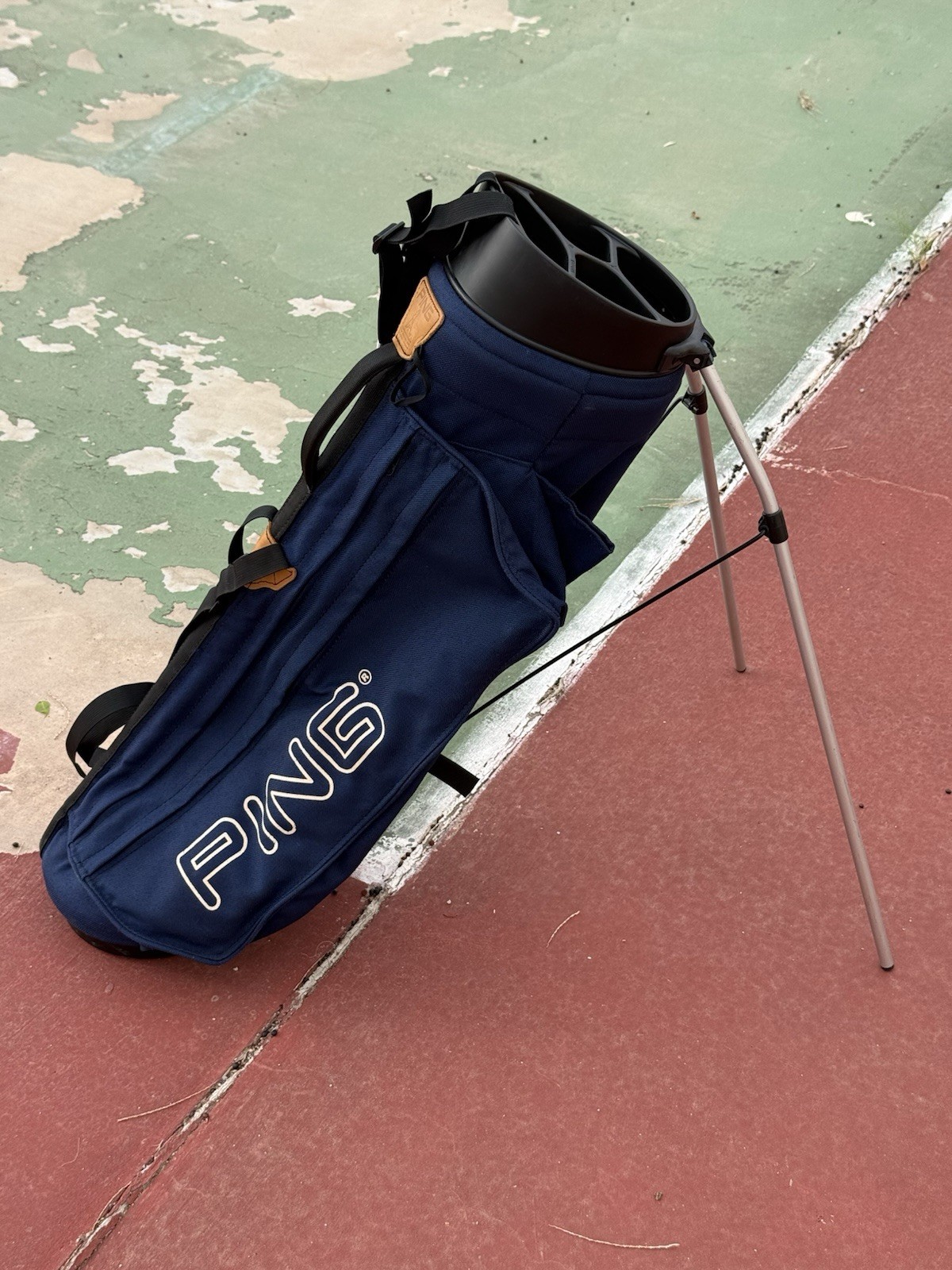 Vintage Ping L8 Stand Bag Navy 4 Way Divider Single Strap Excellent Condition