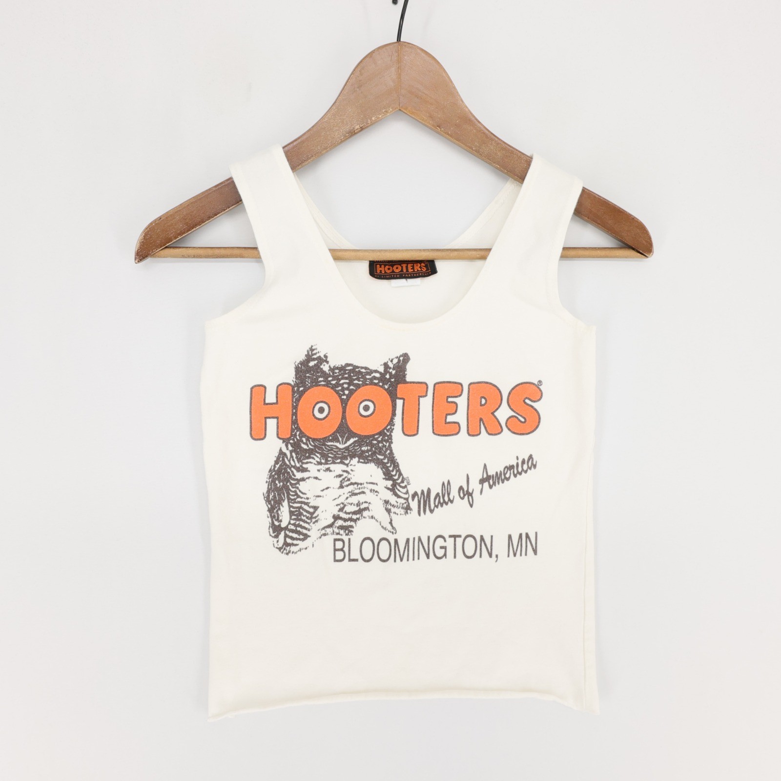 Vintage Hooters Tank Top Womens S White Mall Of America Bloomington MN USA Made