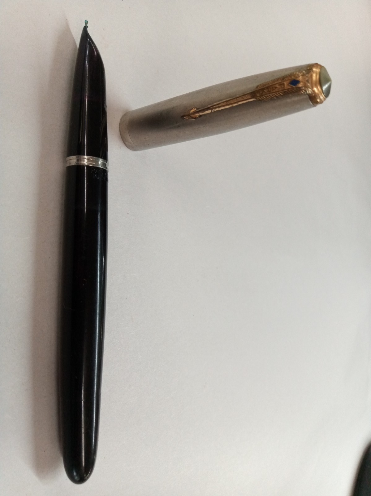 Vintage Parker 51 Fountain Pen Black Barrel W/Brushed Metal Cap Vintage Parker 51 Fountain Pen Black Barrel W/Brushed Metal Cap