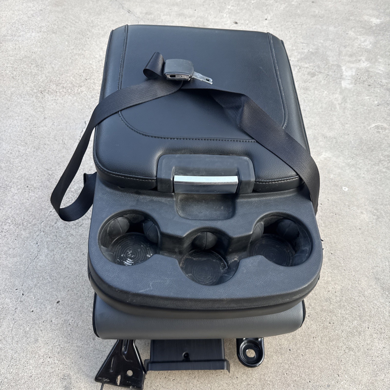 🟢🔴🟢🟢⭐️2019-2025 Dodge Ram Center Console Jump Seat With Storage OEM Vinyl 🟢🔴🟢🟢⭐️2019-2025 Dodge Ram Center Console Jump Seat With Storage OEM Vinyl