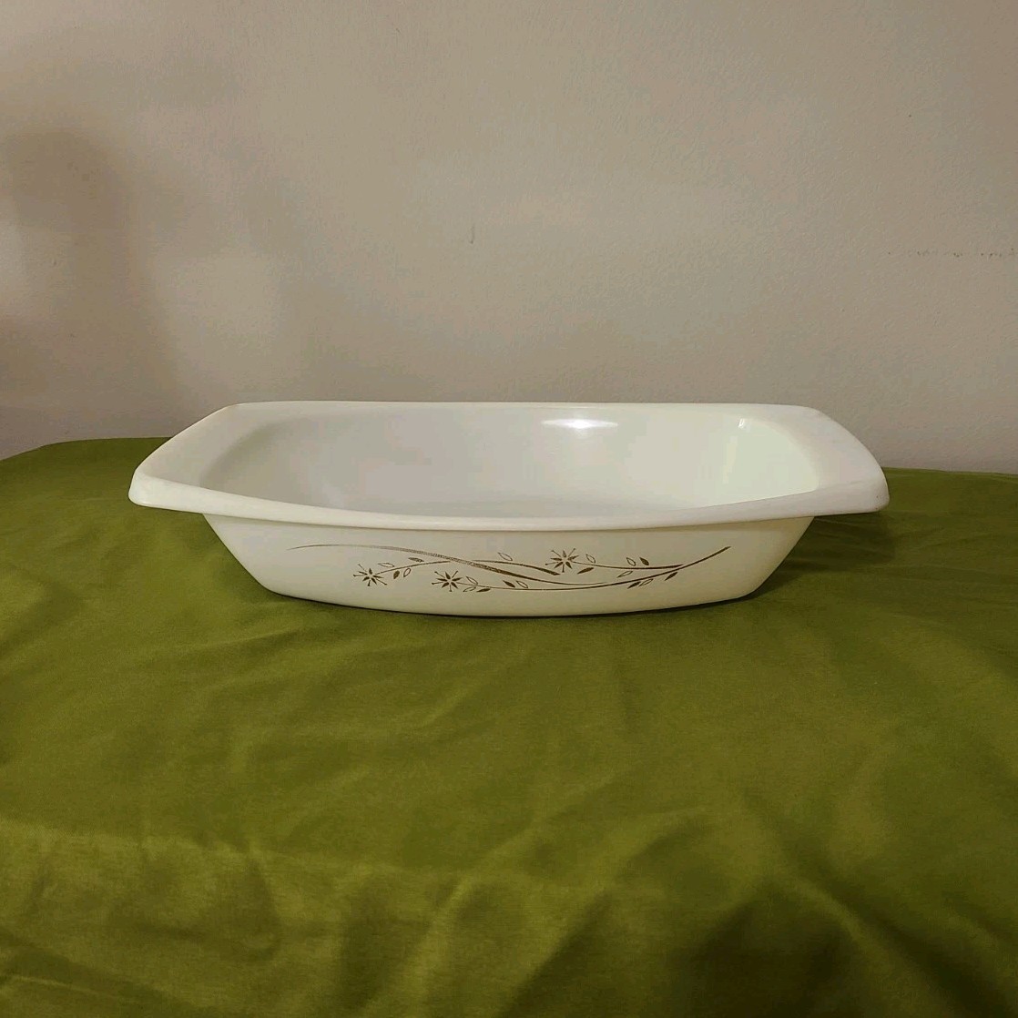 vintage Pyrex 1960s \