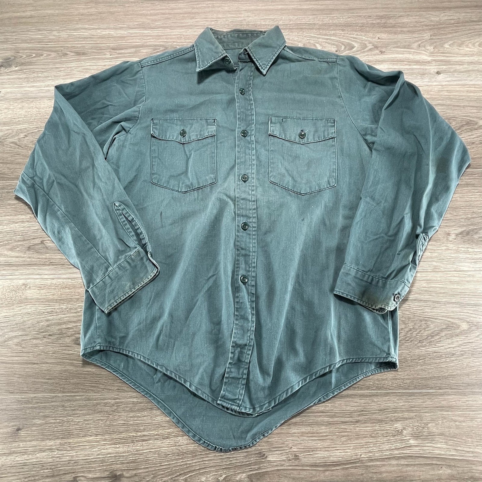 True Vintage 70s Workwear Shirt Mens Large Green Solid Faded Sanforized Made USA