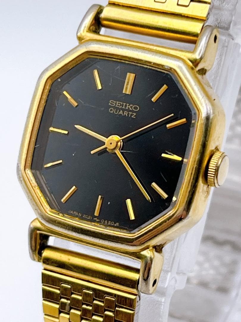 SEIKO 2C21-5170 Quartz Black Dial Vintage Running Wristwatch
