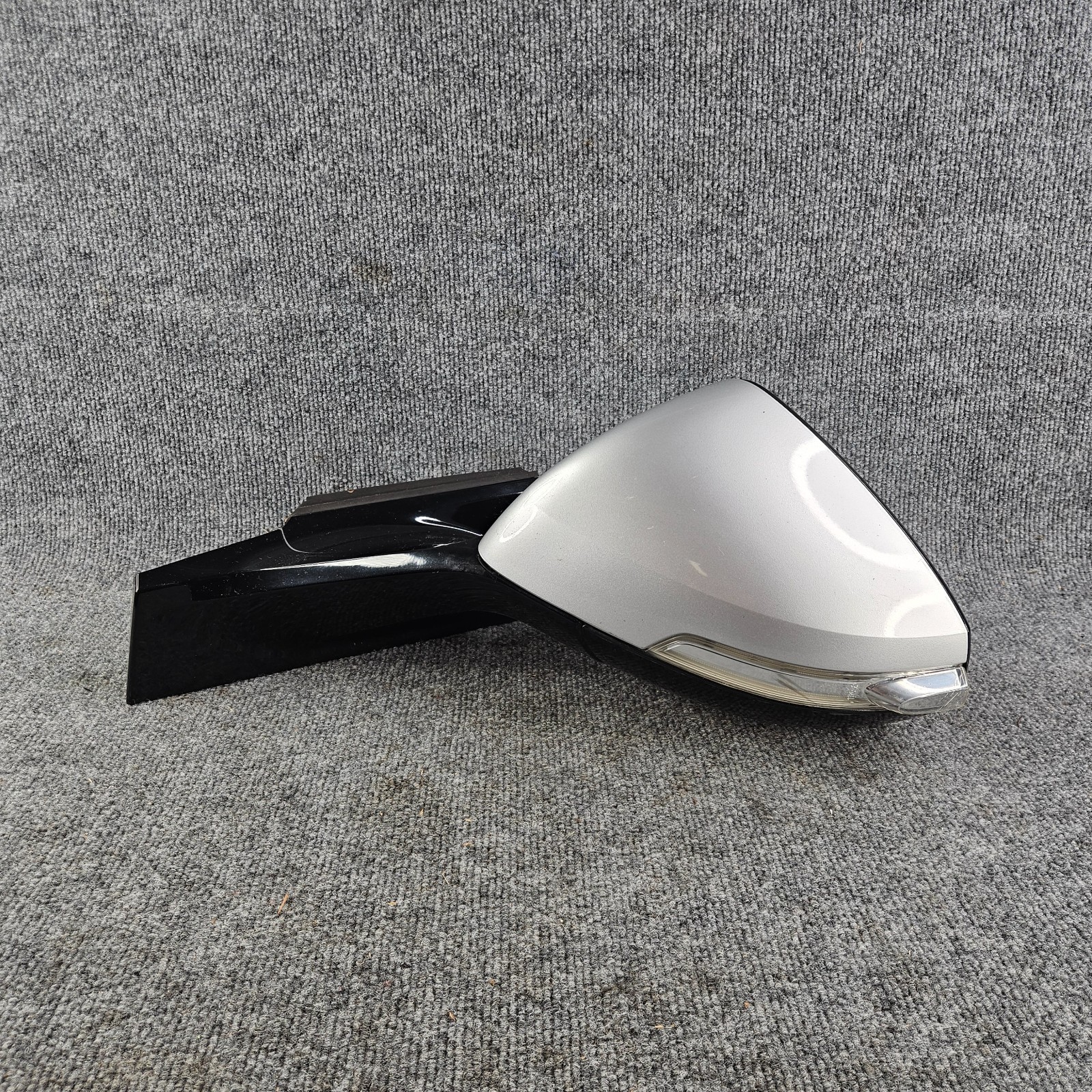 2011-2015 Chevrolet Chevy Volt Left Driver Side Door Power Turn Mirror Silver