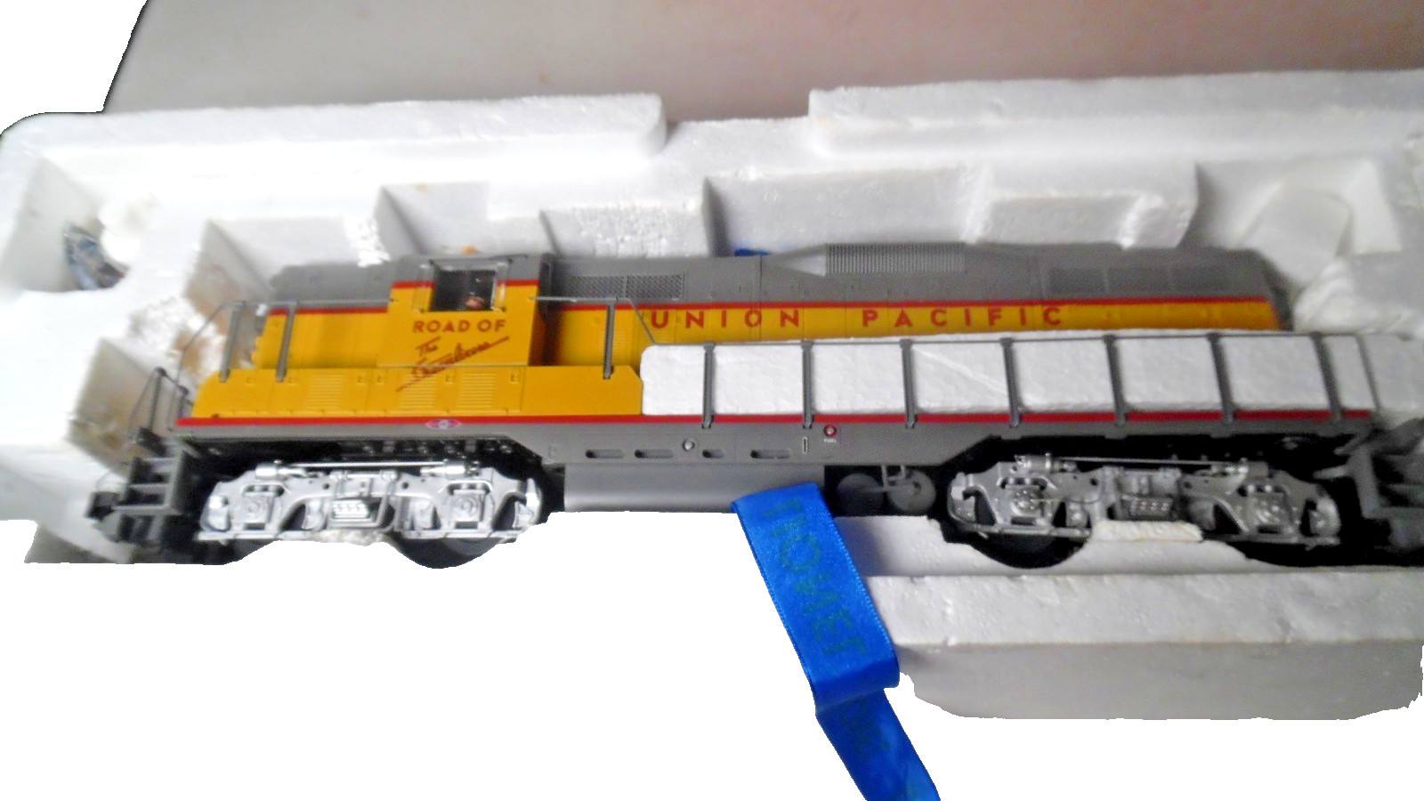 Lionel 28567 Union Pacific GP-7 O Legacy Diesel Locomotive LN Lionel 28567 Union Pacific GP-7 O Legacy Diesel Locomotive LN