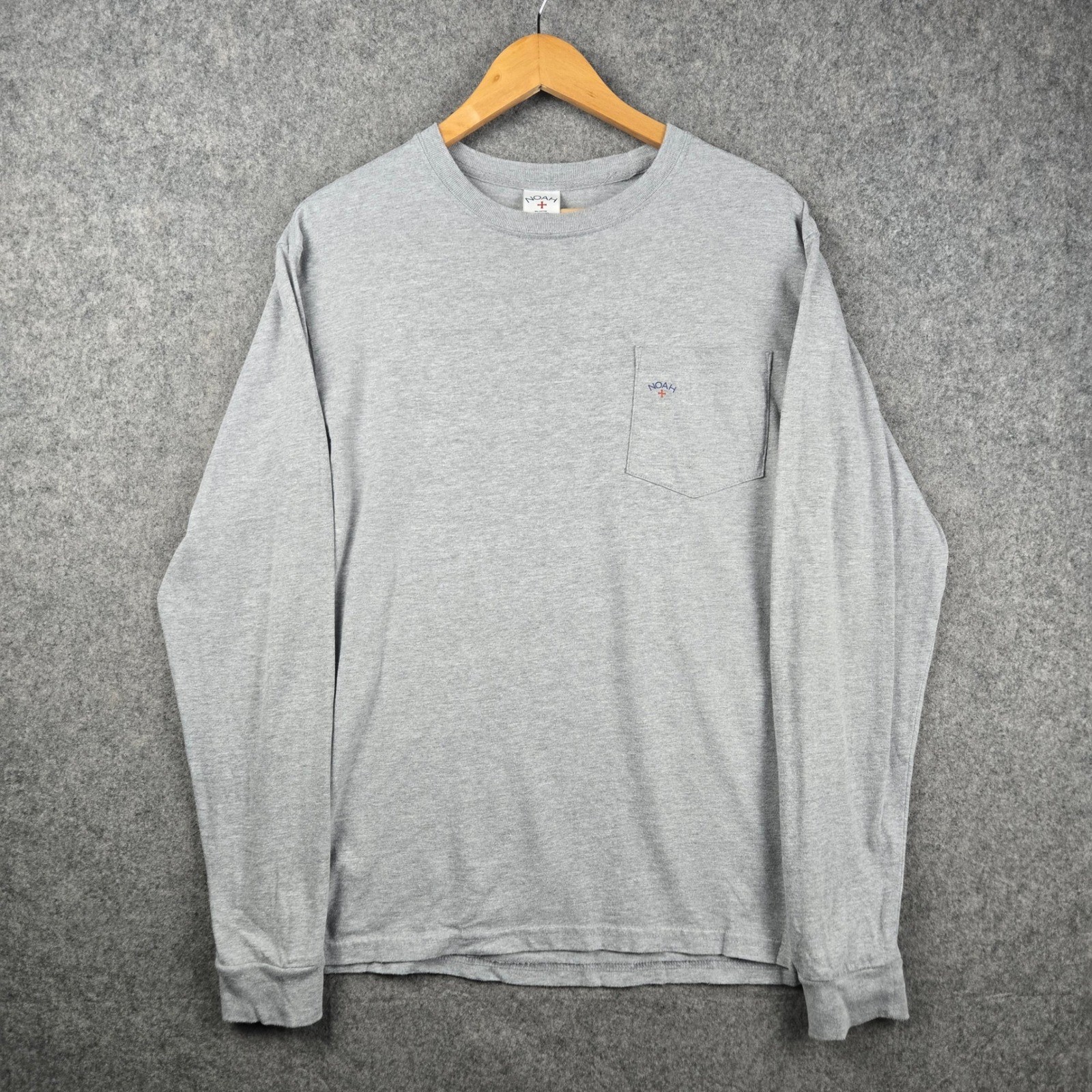 Noah Pocket T-Shirt Mens Medium Gray Long Sleeve Logo Streetwear Skater NYC