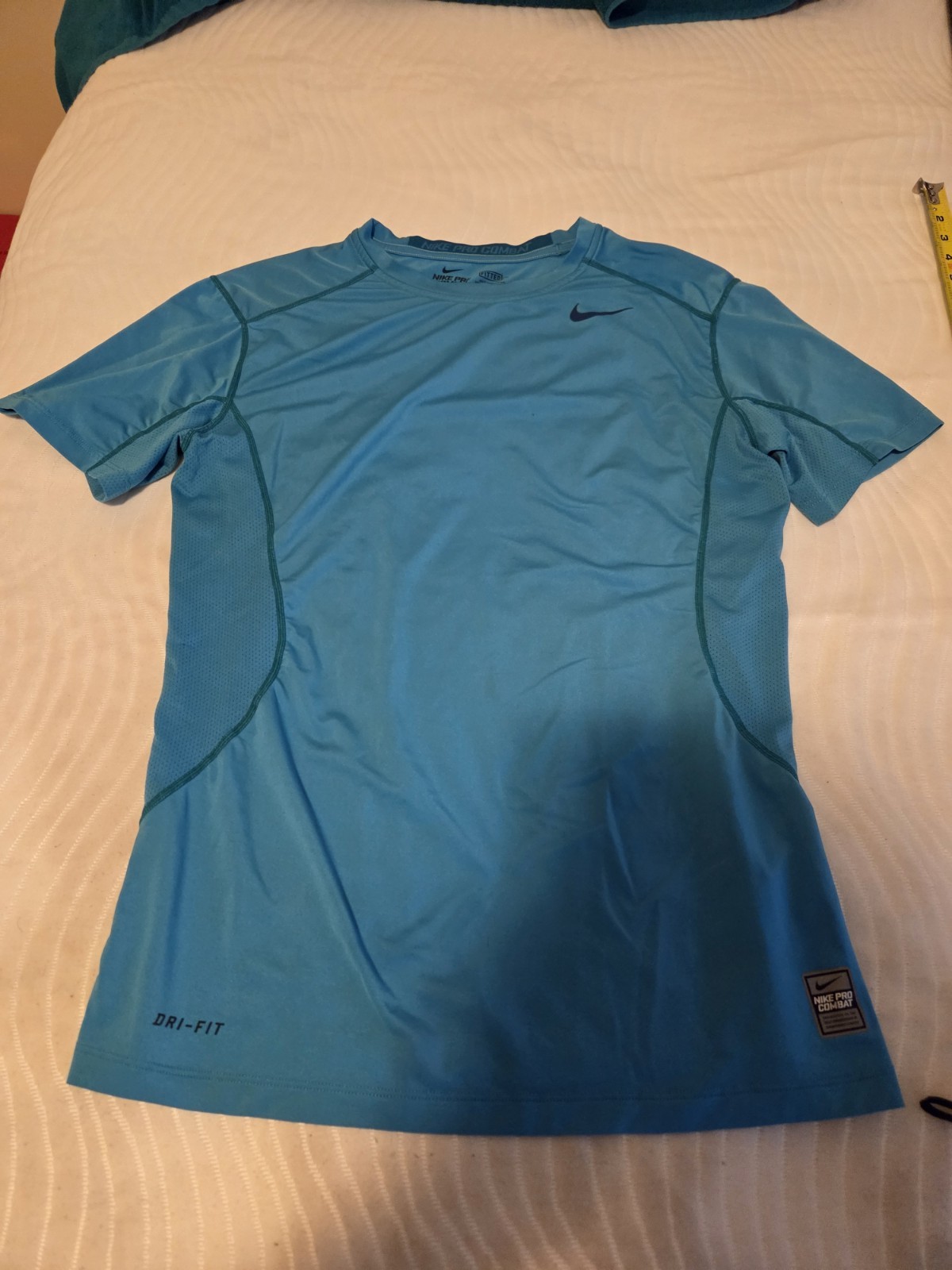 Nike Pro Combat Hypercool Men\'s Medium Fitted Tee 45% OFF ($45 Retail) - Very GC