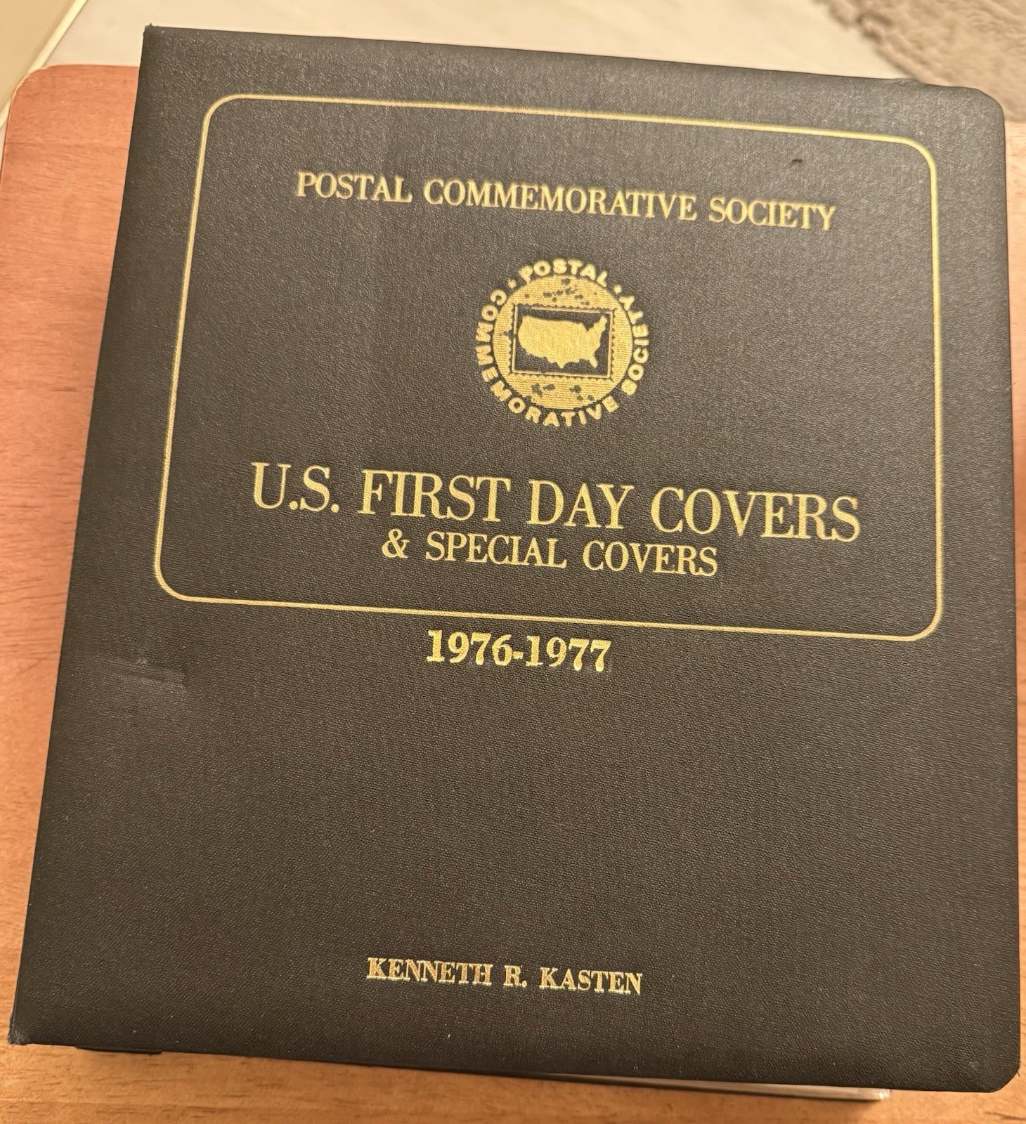 Postal Commemorative Society Binder w/ 104 U.S. First Day Covers 1976-1977  Rare