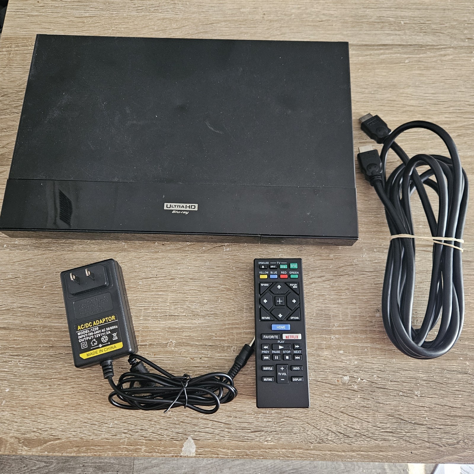 READ Sony UBP-X700 4K Ultra HD Blu-ray Player Dolby Vision W/ Remote HDMI Cable READ Sony UBP-X700 4K Ultra HD Blu-ray Player Dolby Vision W/ Remote HDMI Cable