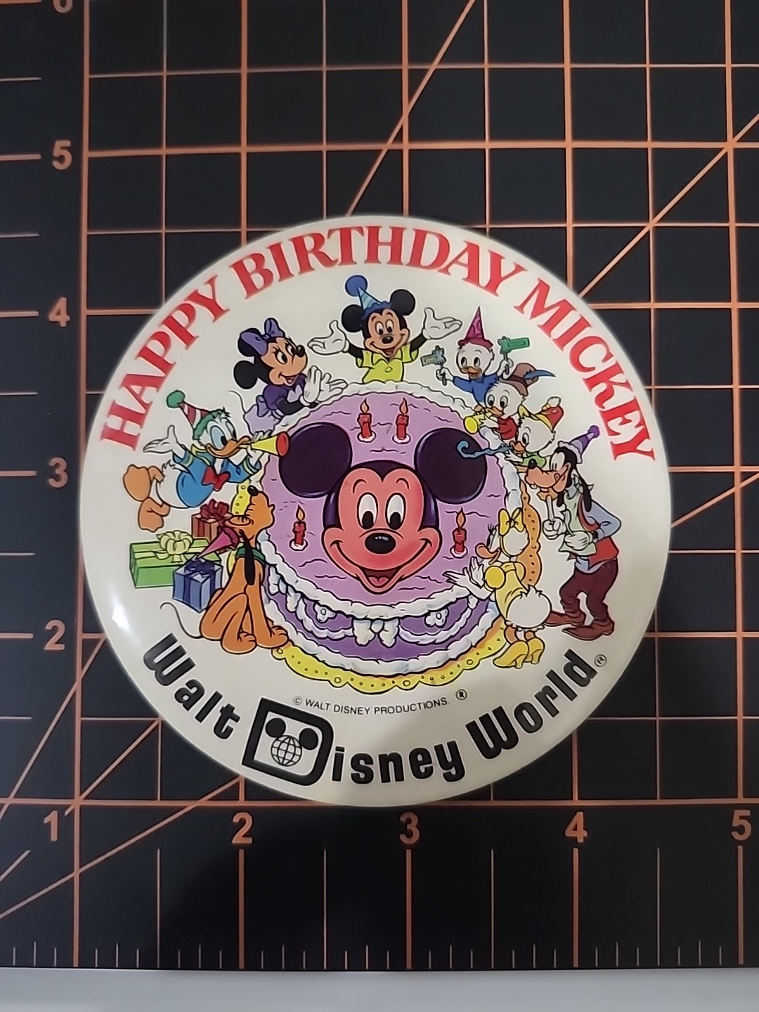 VINTAGE WALT DISNEY WORLD HAPPY BIRTHDAY MICKEY BUTTON 3.5” MICKEY MOUSE VINTAGE WALT DISNEY WORLD HAPPY BIRTHDAY MICKEY BUTTON 3.5” MICKEY MOUSE