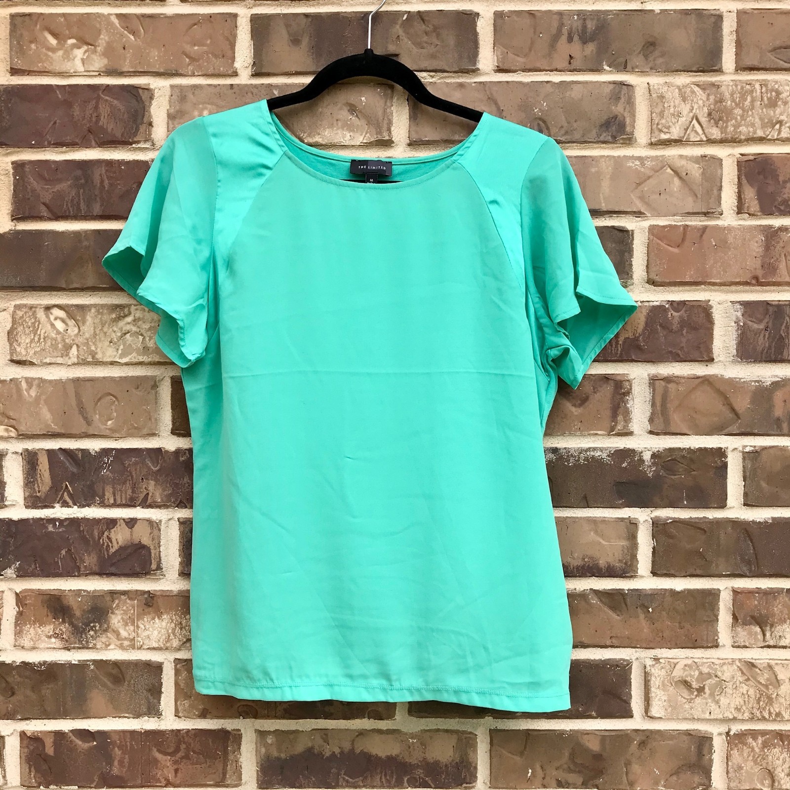 The Limited Women\'s Flutter Sleeve Blue Blouse Size Medium The Limited Women\'s Flutter Sleeve Blue Blouse Size Medium