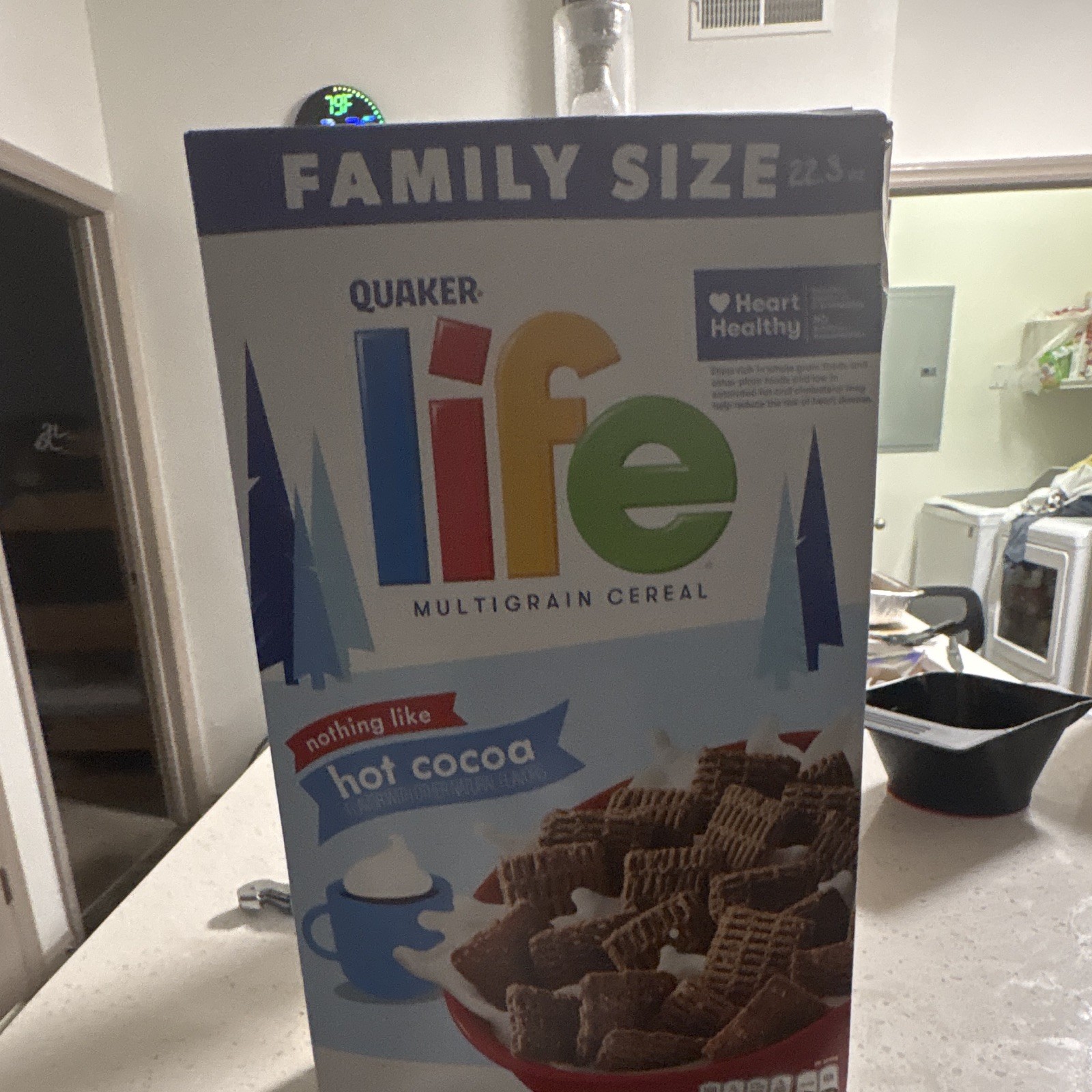 Quaker Life Multigrain Breakfast Cereal, Hot Cocoa Flavor, 22.3 oz Quaker Life Multigrain Breakfast Cereal, Hot Cocoa Flavor, 22.3 oz