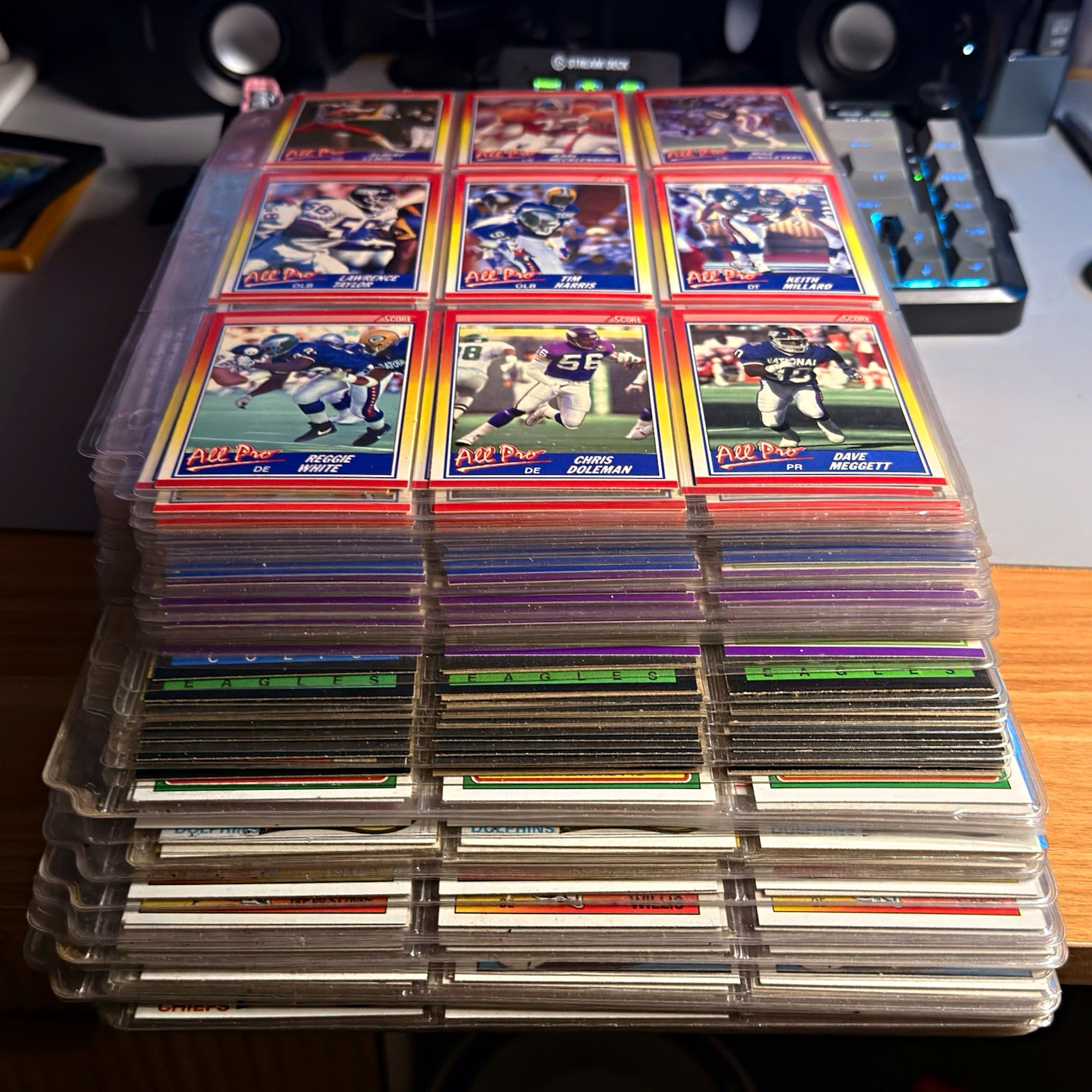 Vintage NFL Football Card Lot 900+ Cards 1982-1990 All-Pro, Ground Force, Rice Vintage NFL Football Card Lot 900+ Cards 1982-1990 All-Pro, Ground Force, Rice