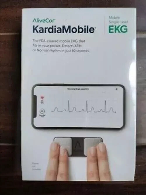AliveCor AC-009-UA-DI KardiaMobile Wireless Personal EKG Monitor AliveCor AC-009-UA-DI KardiaMobile Wireless Personal EKG Monitor