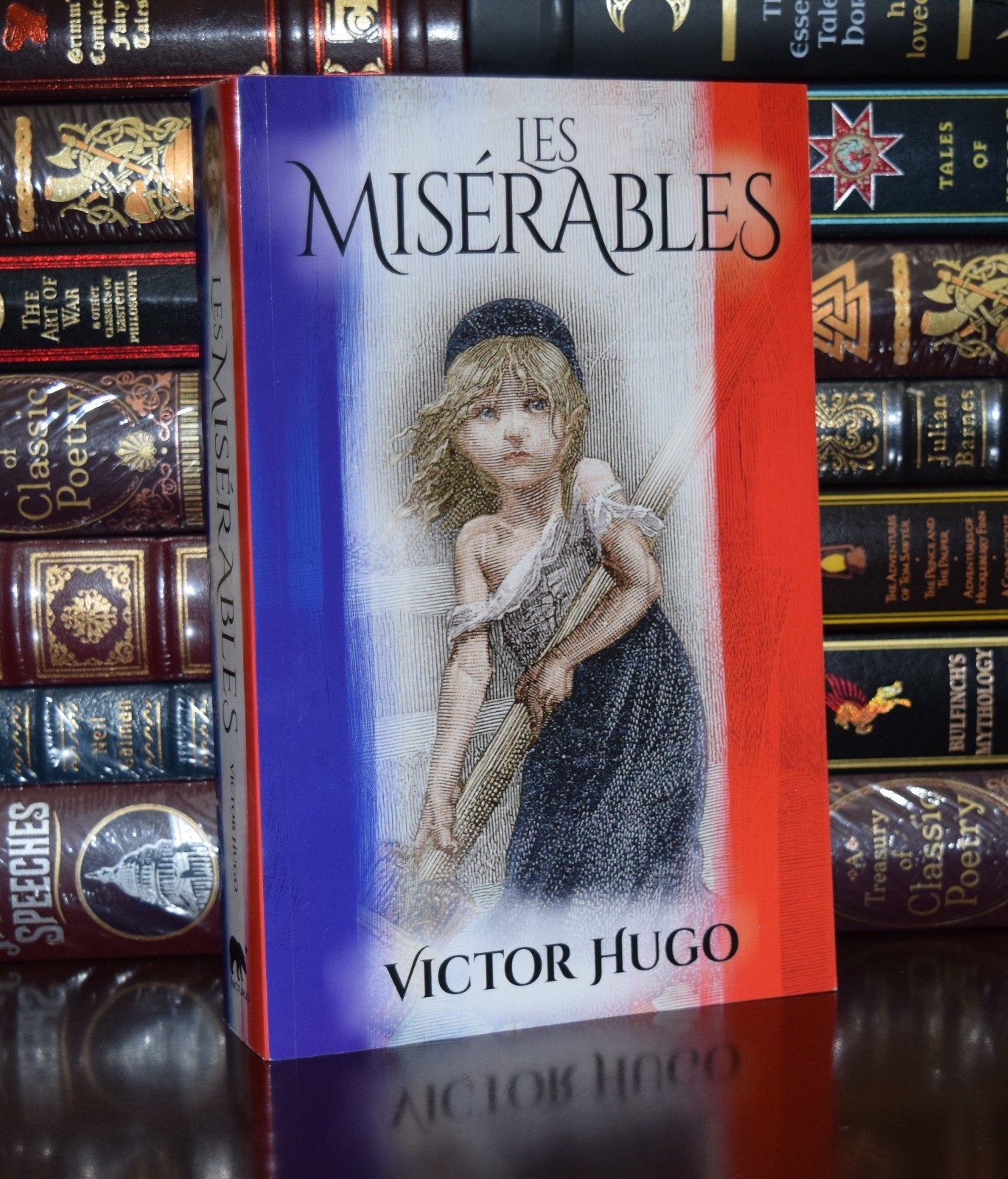 Les Miserables by Victor Hugo Brand New Collectible Paperback Gift Classics