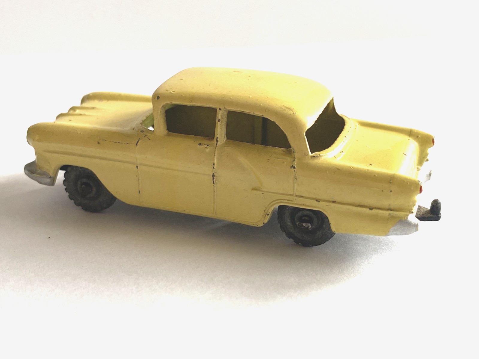 Vintage Lesney Matchbox #45 Vauxhall Victor England