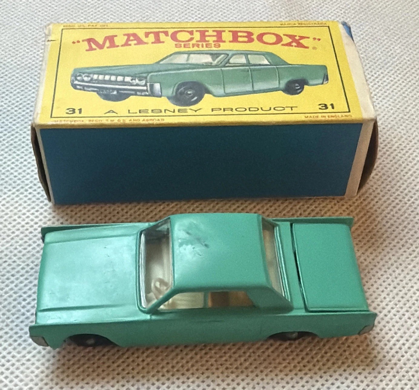 Vintage Matchbox Lesney #31 Lincoln Continental Original Box Regular Wheels NIB Vintage Matchbox Lesney #31 Lincoln Continental Original Box Regular Wheels NIB
