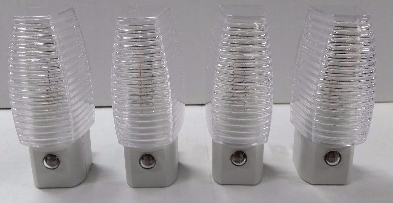 Amerelle Classic Faceted Night Light Clear 4-Pack On Dusk/Off Dawn B71055 New 
