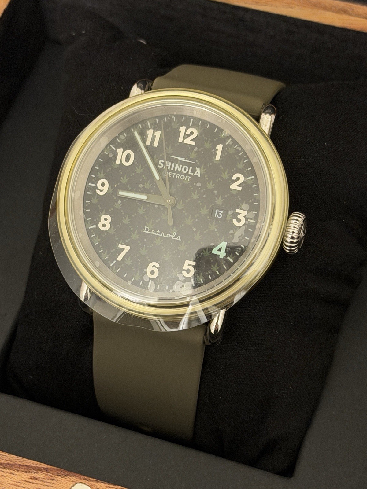 Shinola Detrola Twenty after Four (4/20) 43mm Quartz Men\'s Watch