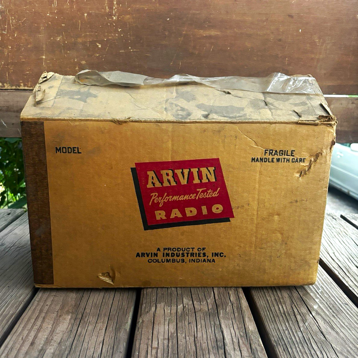 Vintage 1957 Arvin Model 657T Clock Radio — Original Box Vintage 1957 Arvin Model 657T Clock Radio — Original Box