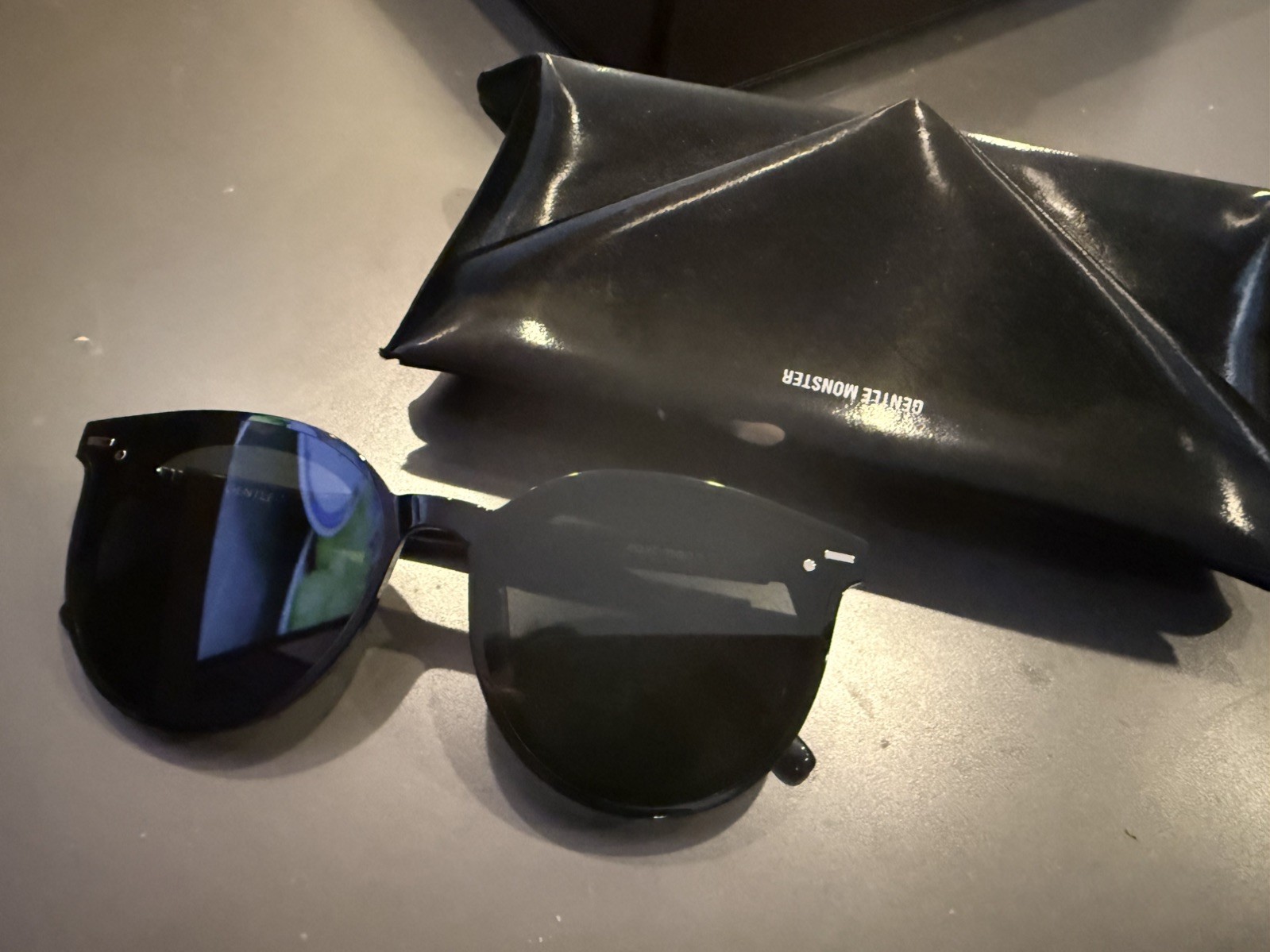 Gentle Monster East Moon FLATBA Black Sunglasses + Case Gentle Monster East Moon FLATBA Black Sunglasses + Case